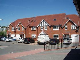 1 bedroom Detached t...